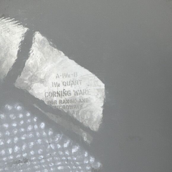 Vintage Corning Ware Blue Cornflower Casserole A-1 1/2-B 1.5 Qt. with Pyrex Lid - Picture 6 of 10